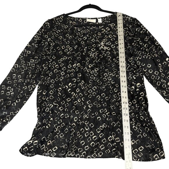 Chicos Black & White Semi-Sheer Geo Burnout Peasant Top Size 2 Polyester/Rayon B - Picture 8 of 11